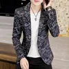 Herren Blazer Marke Mode Herren Kleidung Anzug Party Mantel Beiläufige Dünne Jacke Knopf Anzug Brief Blume Drucken Blazer Männlich 240318