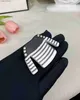 Pins Brooches Easy Matching Acrylic Materials Pins Resin Fashion Jewelry Leather And Pearl Decorated Brooches For Women L240323