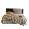 Filtar imitation päls filt bekväm vinter värme lyxiga superbäddar high-end förtjockas varm modern soffa praktisk minimalistisk elegant