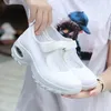 Sapatos casuais de enfermagem para mulheres tênis brancos plataformas sapato verão malha plana chunky esportes sapatos de mujer