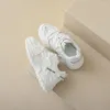 Casual Schoenen Witte Dames Vrije tijd Pomp Platform Sport Sandalen Platte Dames Zomer Mesh Ademende Sneakers Schoenen