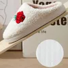 Slippers Femmes Fuzzy Indoor non glissade amour en peluche Slip-on House Chaussures confortables duveteuses preppy respirant pour l'hiver