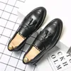 Designer 766 Skor Casual Men's Pointed Black With Brown Patchwork Dress Oxford Moccasins Wedding Prom Sapato Social Masculino