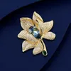 Pins Broches SUYU bleu pétale broche mode femmes exquis luxe broche Niche Design tendance adapté aux vêtements décoration cadeaux L240323