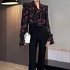 البلوزات النسائية الكورية للسيدات الأزياء الداخلية الربيع الخريف الأكمام الطويلة قمم الطباعة ملابس أنيقة v-neck 2024