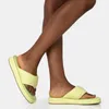 Chinelos das mulheres flip flops 2024 verão sandálias femininas lazer ao ar livre deslizamento em cor sólida sapatos planos dedo do pé aberto couro 36-43
