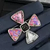 Unisex Designer Pins Broches Vergulde Bling CZ Luxe Brief Broche Pin voor Mannen Vrouwen voor Feest Bruiloft Leuk Cadeau