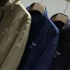 春のメンジャケットデザイナーハイキング衣類ファッションハードシェルジャケットラッシュスーツ風力防止屋外フード付き男性女性ストームジャケット