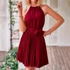 Casual Jurken Vrouwen Zomer Riem Zon 2024 Mouwloze Halter Hals Flowy Geplooide Mini Jurk Dames Sexy Elegante Partij