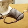 Fabriksdesignväskan handväska ny klassisk underarms påse fashionabla och kvinnors fysiska bälte