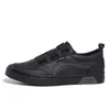 Casual Shoes 2024 Luxus Low Top Männer Vulkanisieren Herbstleder Koreanisch atmungsaktive schwarze Schnürschneaker 23101