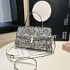 Tasarımcı Lüks Moda Omuz Çantaları Fransız Yılan Tarzı Elde Kadın Çanta Ziyafet Çantası 2023 Yeni Moda Trendi Tek Omuz Crossbody Womens Bag