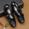 296 Buty marki Casual Fashion Designer British Monk Pasek skórzany płasko dla mężczyzn Low Cut Sukienka Formalna Prom Wedding Oxford Zapatos Hombre Mal 83907 MAL