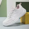 Casual skor snörda nyckelhöjd kvinnors kinesiska stil vulkanisera tjej barns sneakers 12 storlek sport trend sapatenos sko