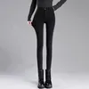 Bawełniany streft w dużych rozmiarach Casualny ołówek cienkie dżinsowe dżinsowe letnie kobiety czarne kieszenie chude spodnie wiosna 90s vintage ubrania 240320