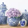 花瓶青と白の磁器の花瓶中国スタイルのセラミック装飾モダンホームクリエイティブデコレーションリビングルームテーブルトップクラフト
