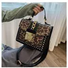 Axelväskor mode leopard messenger för kvinnor varumärke dekoration ladie party handväskor purses lyx läder liten handväska #55