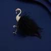 Pinos broches suyu moda e design criativo de roupas broche flamingo pena macia feminino luxuoso broche presente l240323