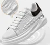 Nowy styl marka marki francuska moda białe sportowe buty trampki lekkie oryginalne skórzane mokasyny męskie mokasy Mężczyzn Casual Buty poślizg na imprezowym ślubie męskie mieszkania