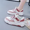 Casual schoenen dames sport witte PU lederen sneakers voor mode groene damesmanden Sneakersy merk wedge sneaker