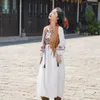 Freizeitkleider Damen Kleid Druck Stickerei Boho Weiß Midi A-Linie Hohe Taille Urlaub Strand Lose Langarm