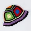 Berretti da donna Cappelli a secchiello lavorati a maglia all'uncinetto Cappellini a cuffia Boho da spiaggia multicolor casual fatti a mano carini