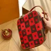 Louls Vutt 24SS Premium och Bag Universal Chic Designer Handbag Messenger Purse Shoulder Chess Men's Women's Crossbody Women '