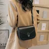 디자이너 럭셔리 패션 어깨 가방 세련된 새로운 두부 가방 2024 다목적 서양 스타일 One Shoulder Crossbody Womens Bag