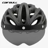 Casco de ciclismo Luz Carretera MTB Bicicleta de montaña Bicicleta LED 5462 cm para hombres Mujeres Visored Casco Accesorios 240312