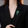 Pins Brooches SUYU Green Feather Brooch For Women Exquisite And Luxurious Green Peacock Feather Brooch For Holiday Gifts Copper Pin L240323