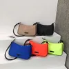Tasarımcı lüks moda omuz çantaları boş zamanlar ve batı tarzı kadın çantası Instagram Kore Moda Naylon Şeker Koltuklu Çanta Tek Omuz Crossbody Küçük Kare