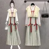 Рабочие платья в китайском стиле, комплект из трех предметов для женщин, 2024, кардиган, жилет, топы и плиссированная юбка, женский большой размер 4XL, осень-зима