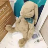 Animais de pelúcia de pelúcia Páscoa Orelhas de disquete Recheado Coelhinho Macio com Lenço Grande Pelúcia Animal Coelho Bonecas Kawaii Coisas Coelho Brinquedos Do Bebê Para Crianças Presentes L240320