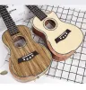 Chitarra Ukulele 24 26 pollici massello di abete rosso acacia mogano Mini concerto elettrico chitarra acustica tenore 4 corde Ukulele Installa Pickup