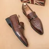 Coccodrillo Primavera 52 Scarpe Mocassini Moda in Pelle Modello Casual Slip-on da Uomo con Suola Spessa a Punta Business