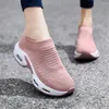 Scarpe casual in tessuto 36-37 Scarpe da ginnastica da donna Oro Vulcanize 2024 Prodotti ergonomici per bambini Sport Vita Tenks Perdenti stile avanzato