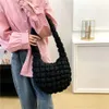 Designer Luxury Fashion Shoulder Bags 2023 Ny Soft Cloud Waffle Womens Bag Fashion Trend One Shoulder Crescent Womens Bag