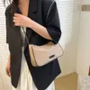 Tasarımcı lüks moda omuz çantaları boş zamanlar ve batı tarzı kadın çantası Instagram Kore Moda Naylon Şeker Koltuklu Çanta Tek Omuz Crossbody Küçük Kare