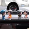 Figuras decorativas dibujos animados parejas acción coche decoración interior adornos anime auto consola central tablero