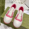 Ontwerper noodlijdende casual kleding vrouw schoenen vintage vuile sneakers gesp lederen man vrouwen ronde neus waterdichte trainers hoge top loopschoenen met doos maat 35-45