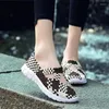 Chaussures décontractées XIHAHA mode femmes plat bande élastique tissage chaussure femme confort filles mocassins Zapatos De Mujer Sneaker