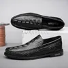 Casual schoenen heren instapper mode lederen loafers handgemaakte platform platte luxe man mocassins designer sneakers