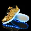 Boots Mirror Fashion Unisexe LED Light Chaussures USB Charges de sport lumineuses Chaussures de skateboard pour hommes baskets pour femmes pour KTV Bar