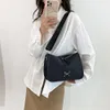 Designer Luxury Fashion Shoulder Bags Fashion New Casual Womens Bag 2024 Spring Odliga stor kapacitet One Shoulder Crossbody Nylon Small Square Bag