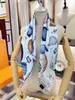 Ny Silk Scarf Designer Märke Scarf For Women stal peadband Ring Summer Square Silk Scarf Top Brand L Letter Hot Air Balloon Suithase Printing 4 Colors 90*90cm M77662