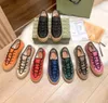 lente u g g laars Tennis 1977 Canvas Casual schoenen Luxe Designer Damesschoen Italië Groen en rood Web Streep Rubberen zool Stretch Katoen Laag Topmerk Sneakers bij