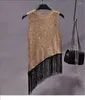 Kvinnors tankar 2024 Summer Sequin Tassel Vest Gold Thread Små hängslen bär ärmlös Knit pärlstopp för kvinnor