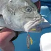 Hameçons 100 pièces crochets d'assistance de gabarit en métal lent hameçons de poisson d'eau salée à la traîne avec ligne anneaux fendus mouche attachant le matériel d'appât de gabarits