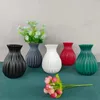 Wazony z plastikowy wazon elegancki kwiat do dekoracji domowej Drobne wykonanie