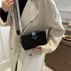 Bolsa pequena elegante da Internet Celebrity Hot Diamond para mulheres no início da primavera Nova versão coreana versátil Bolsa de ombro único crossbody Squa